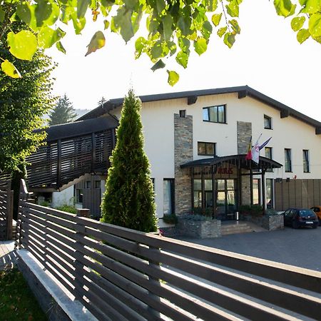 Aquarius Boutique Hotel Câmpulung Moldovenesc Exteriér fotografie
