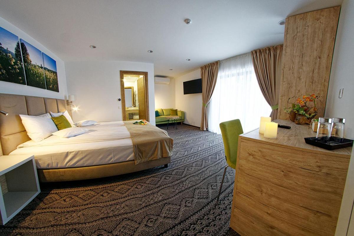 Aquarius Boutique Hotel Câmpulung Moldovenesc Exteriér fotografie