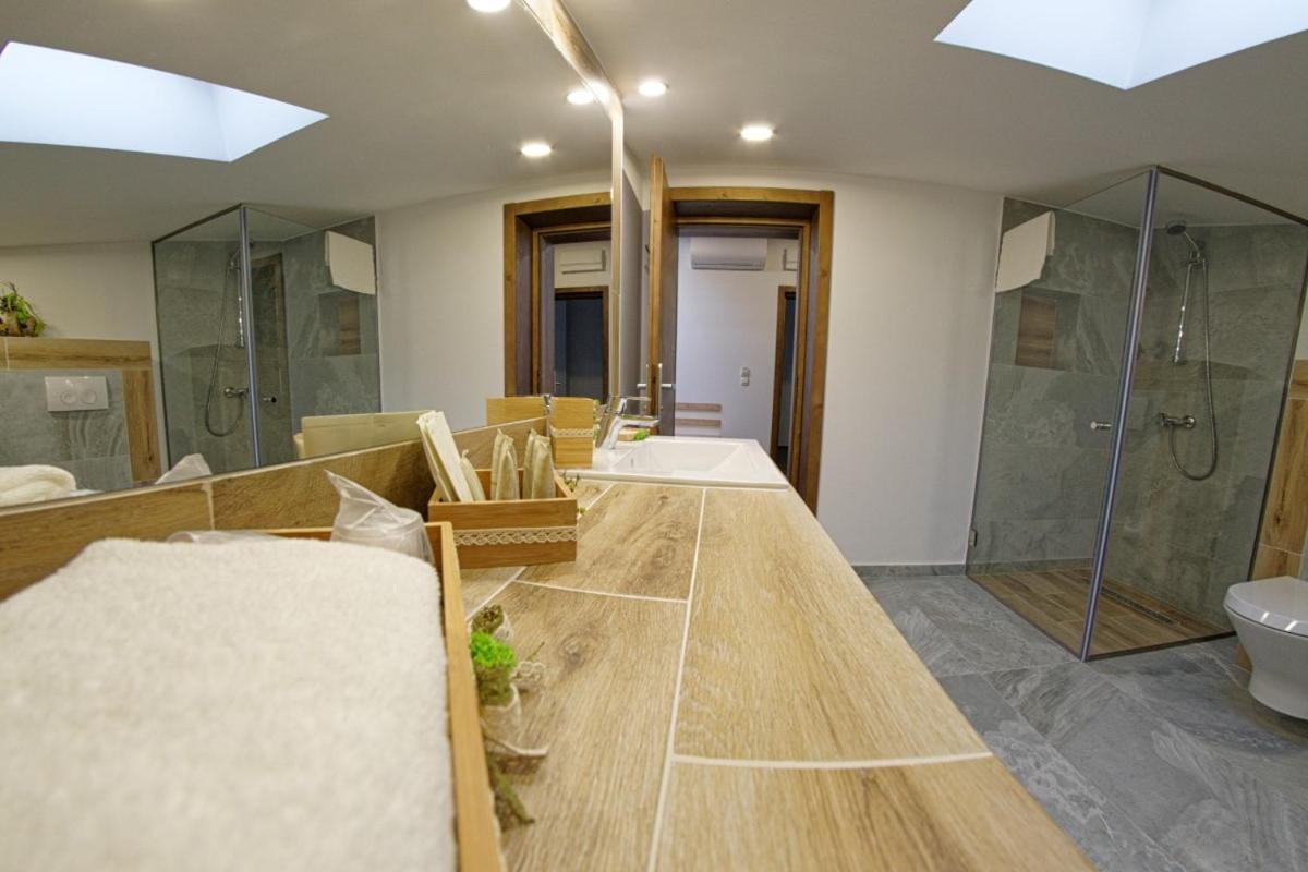 Aquarius Boutique Hotel Câmpulung Moldovenesc Pokoj fotografie
