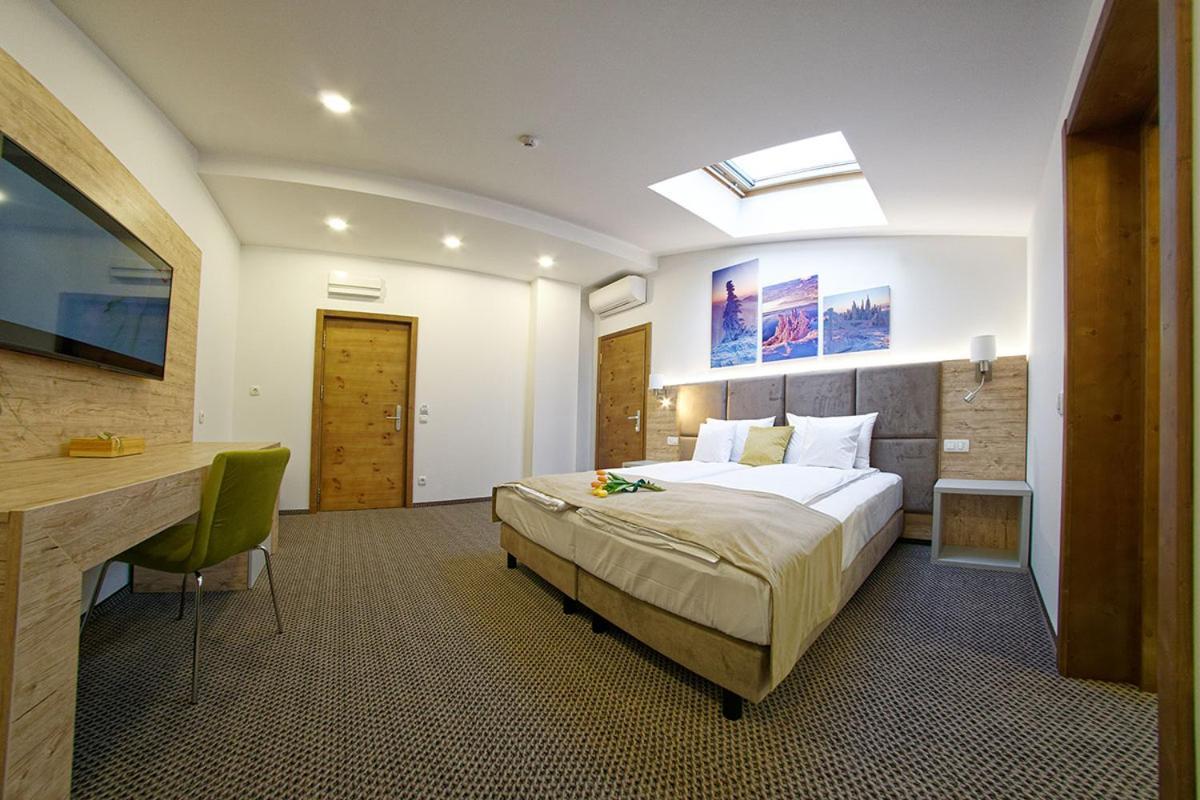 Aquarius Boutique Hotel Câmpulung Moldovenesc Pokoj fotografie